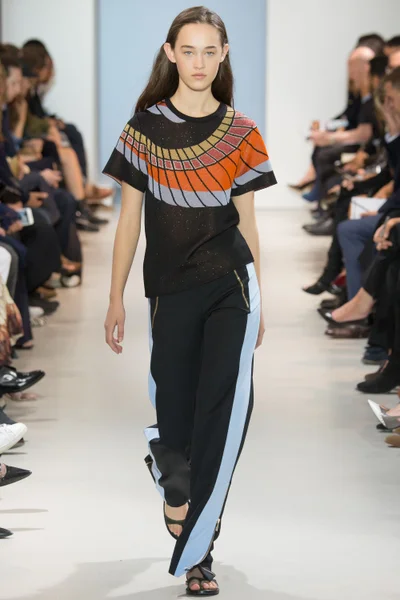 Look 30